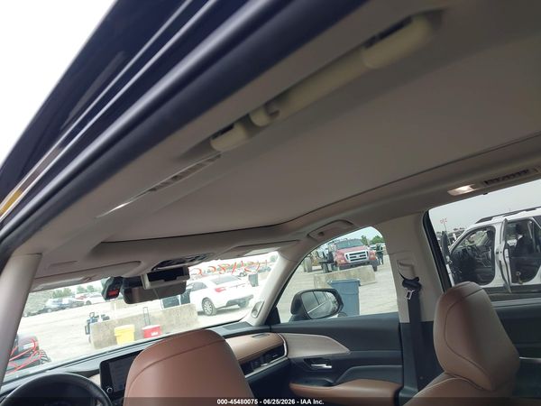 2025 TOYOTA GRAND HIGHLANDER PLATINUM