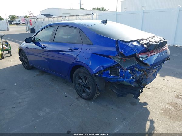 2022 HYUNDAI ELANTRA SEL
