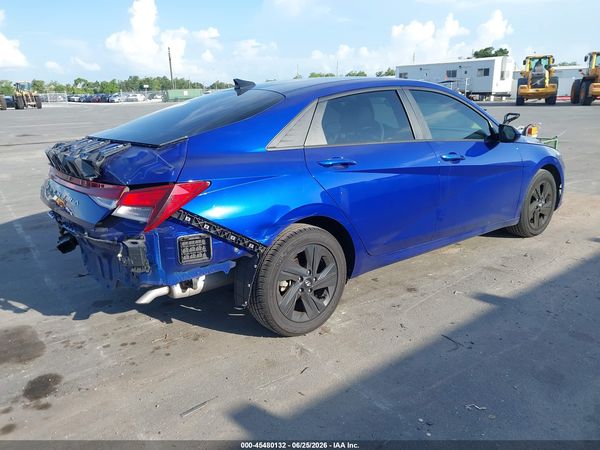 2022 HYUNDAI ELANTRA SEL