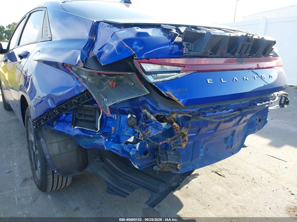 2022 HYUNDAI ELANTRA SEL