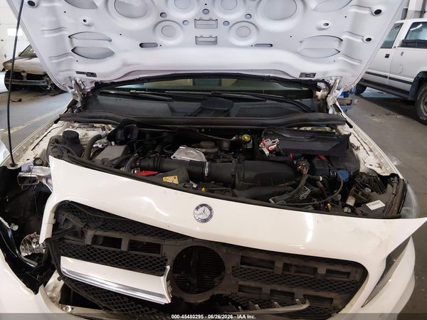 2016 MERCEDES-BENZ GLA 250 4MATIC