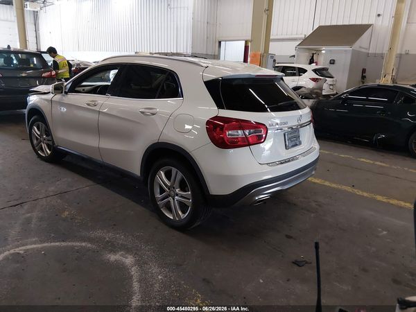 2016 MERCEDES-BENZ GLA 250 4MATIC