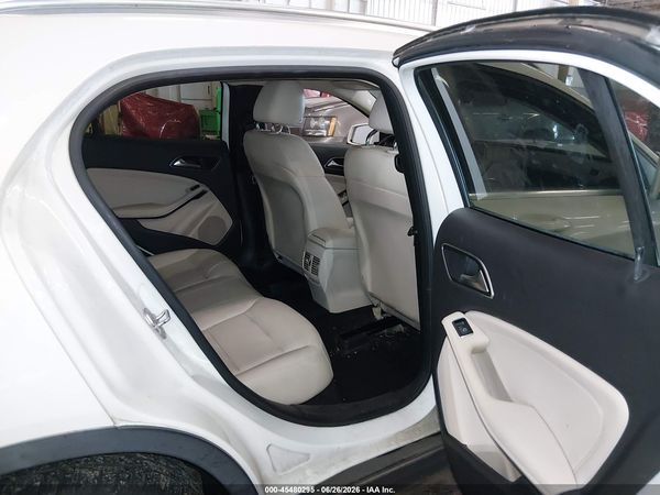 2016 MERCEDES-BENZ GLA 250 4MATIC