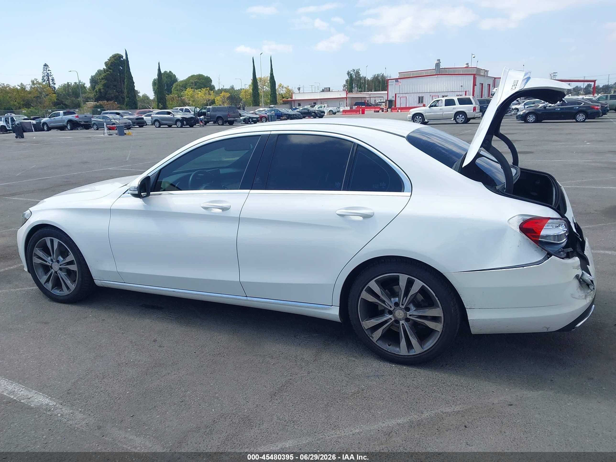 2016 MERCEDES-BENZ C 300 C300