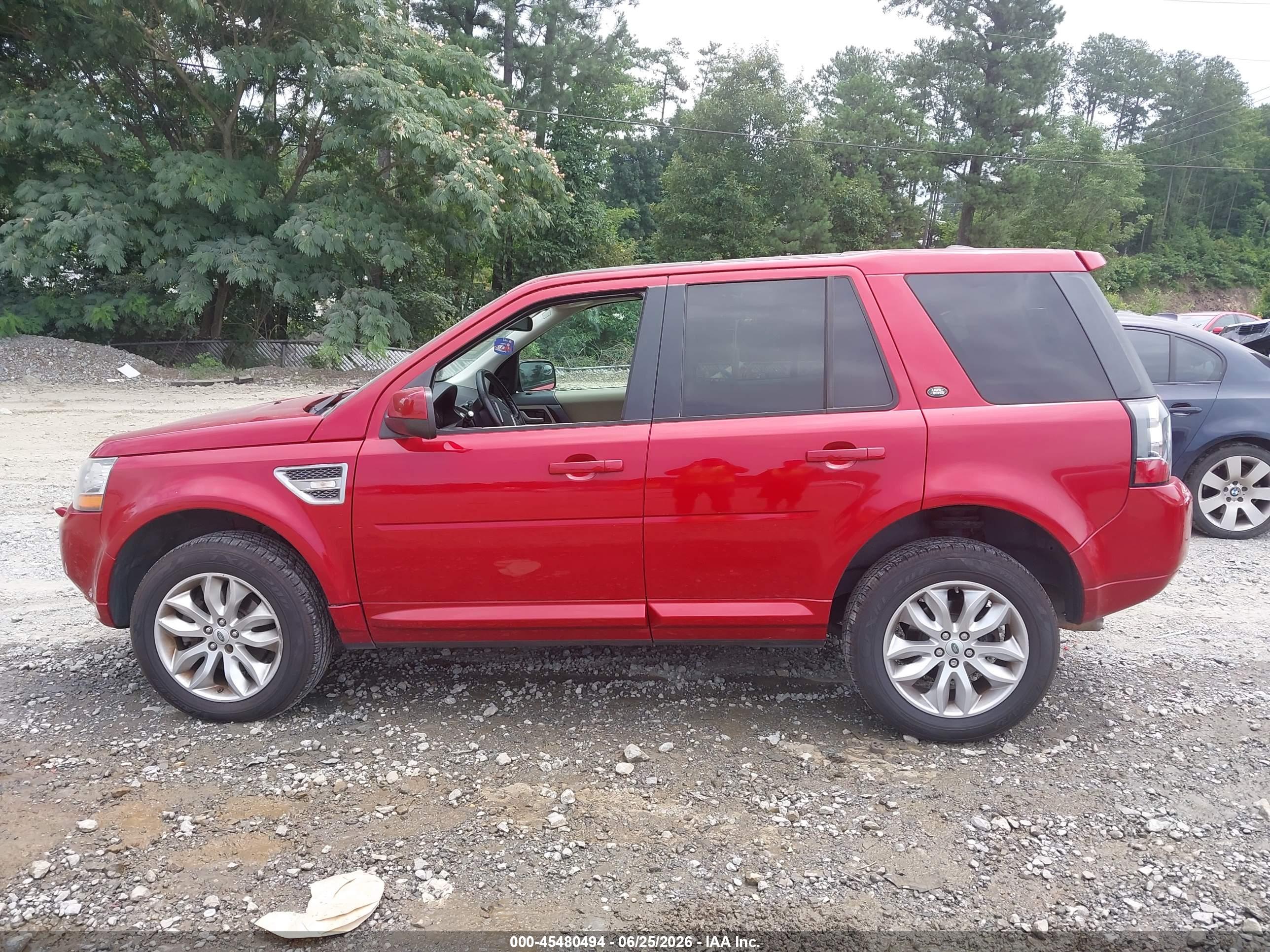 2014 LAND ROVER LR2 HSE LUX