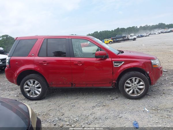 2014 LAND ROVER LR2 HSE LUX