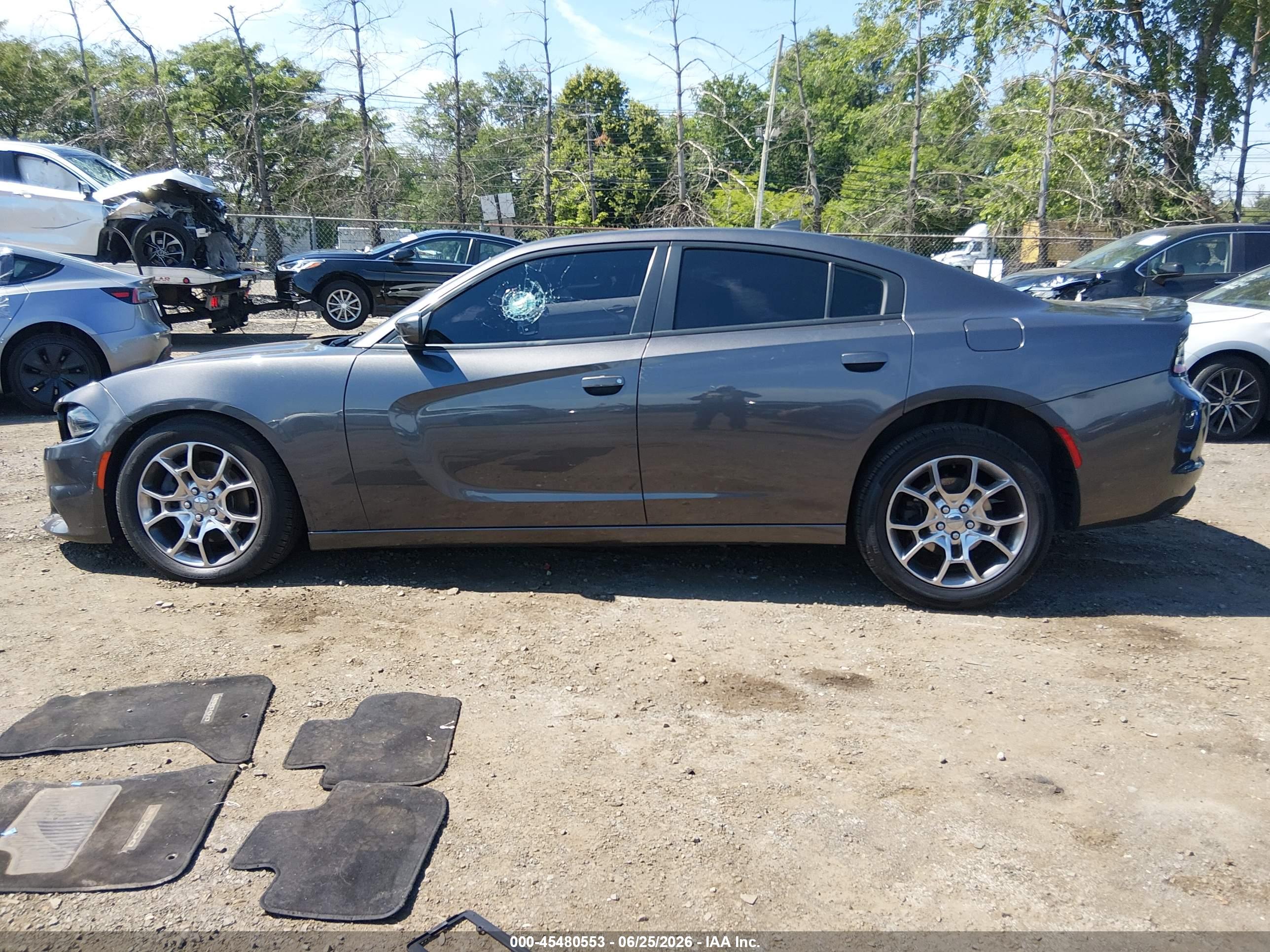 2015 DODGE CHARGER SXT