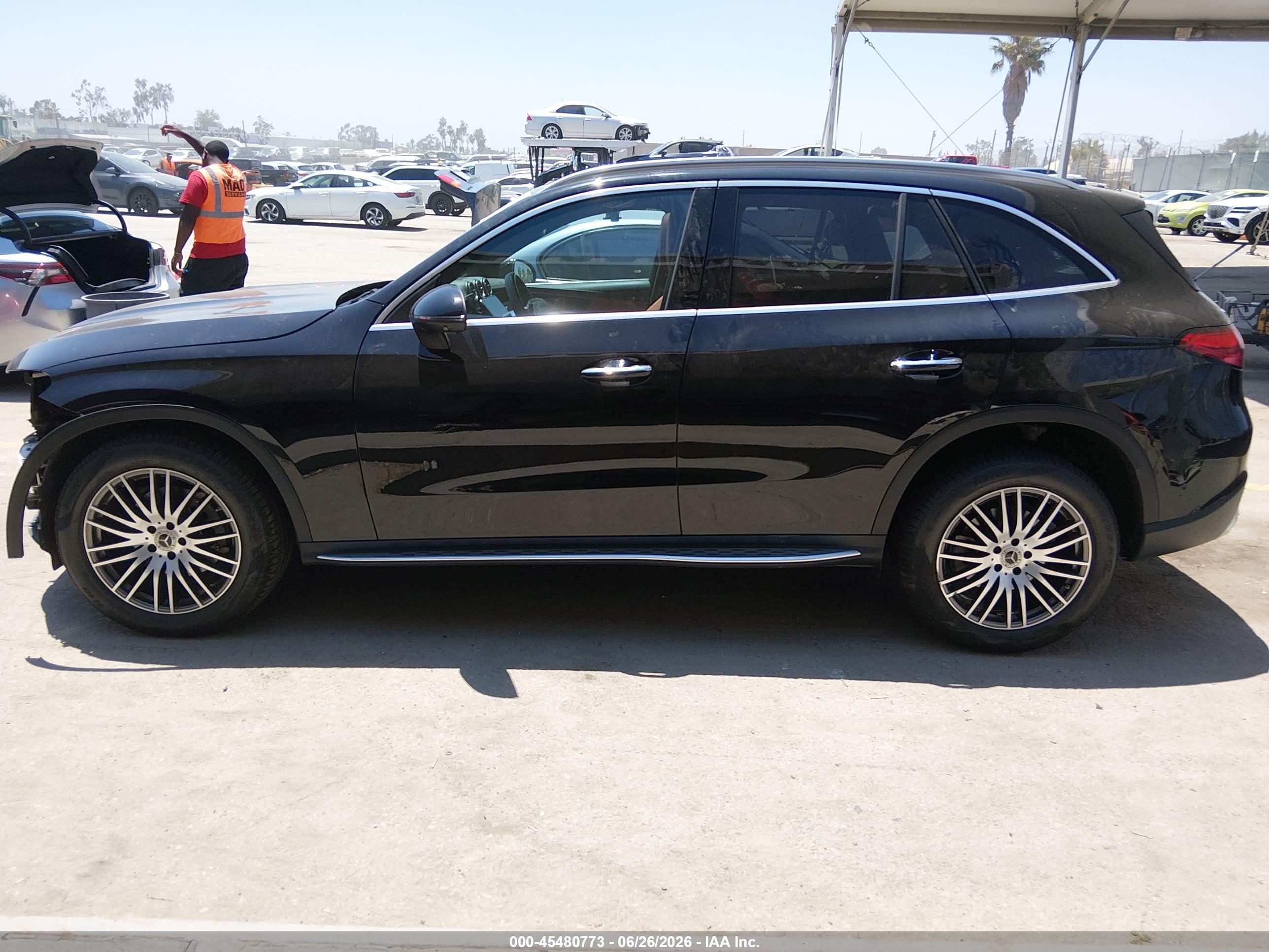 2023 MERCEDES-BENZ GLC 300 SUV