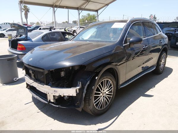 2023 MERCEDES-BENZ GLC 300 SUV