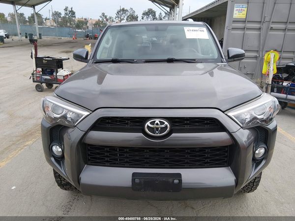 2017 TOYOTA 4RUNNER SR5