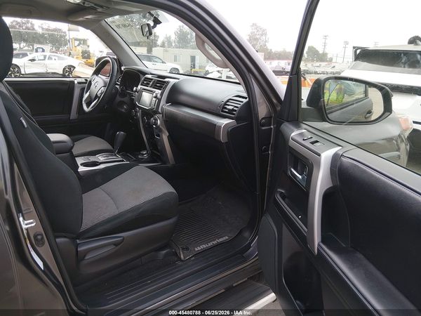 2017 TOYOTA 4RUNNER SR5