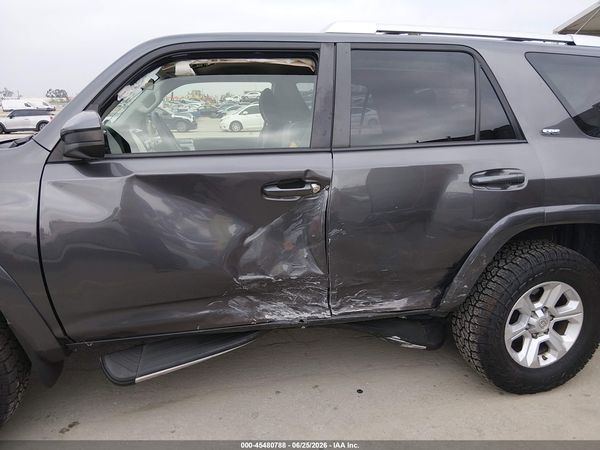 2017 TOYOTA 4RUNNER SR5