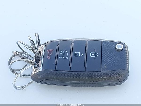 2016 KIA SORENTO 2.4L LX