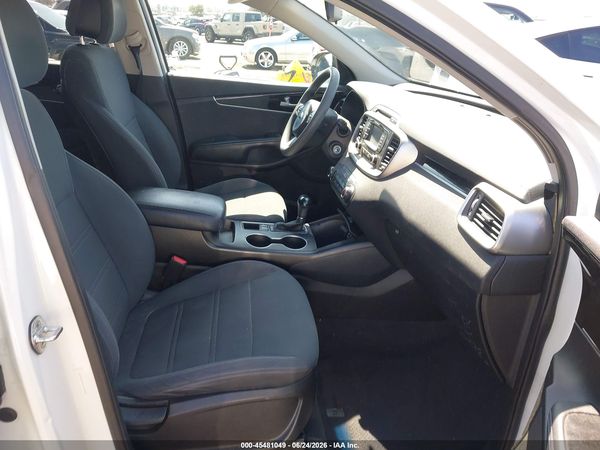 2016 KIA SORENTO 2.4L LX