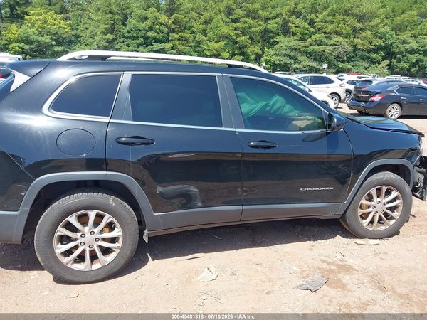 2019 JEEP CHEROKEE LATITUDE 4X4