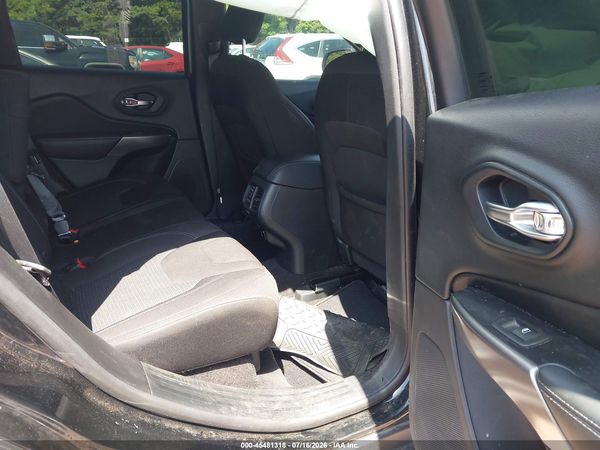 2019 JEEP CHEROKEE LATITUDE 4X4