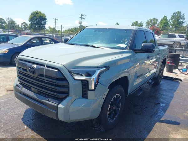 2026 TOYOTA TUNDRA SR5 CREWMAX 5.5' BED