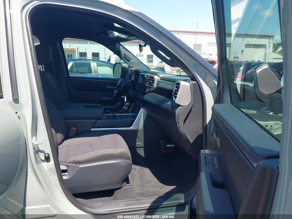 2026 TOYOTA TUNDRA SR5 CREWMAX 5.5' BED