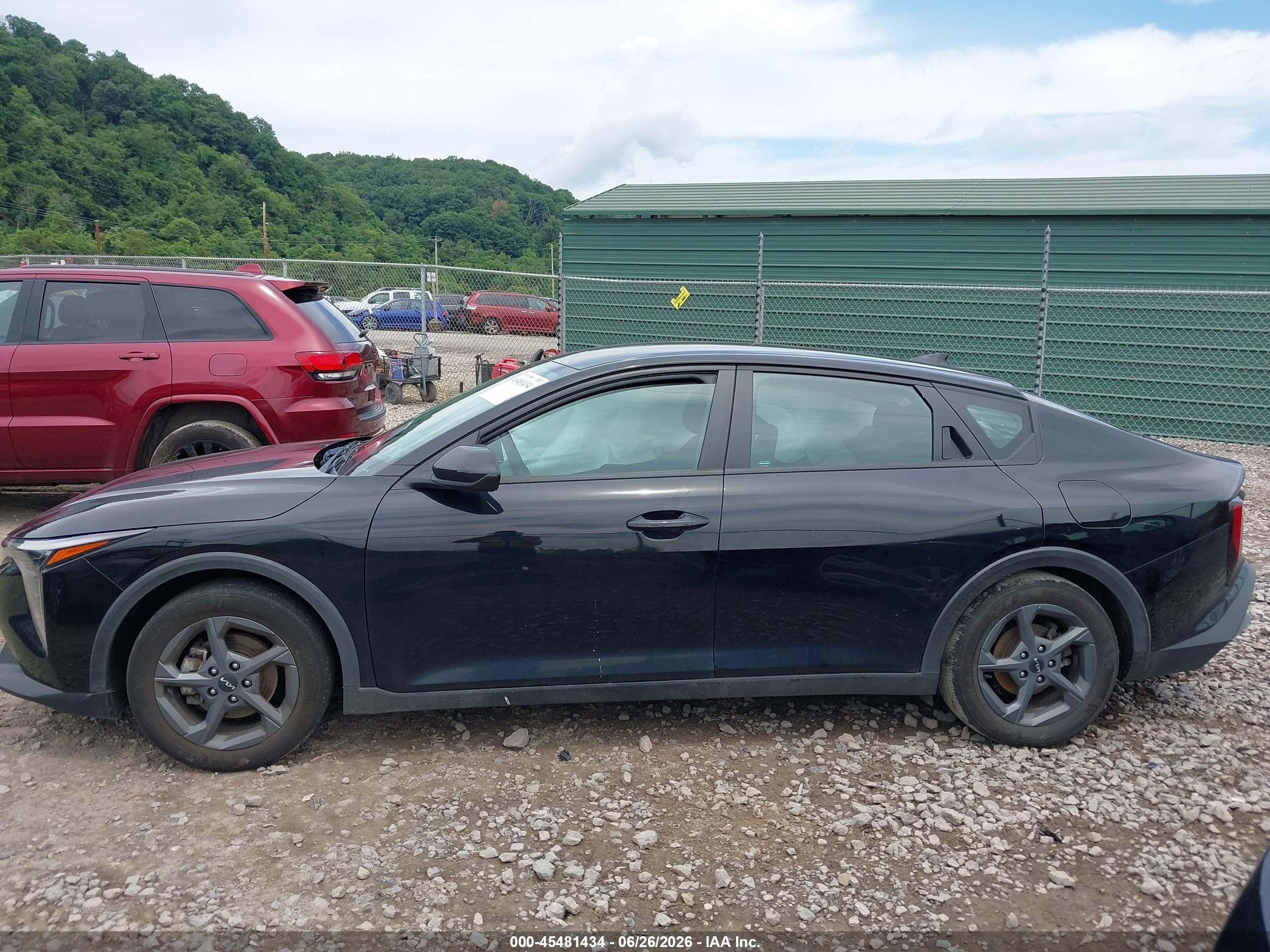 2025 KIA K4 LXS