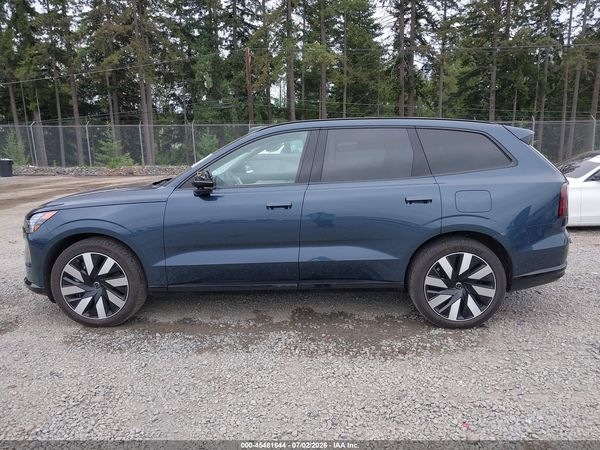 2025 VOLVO EX90