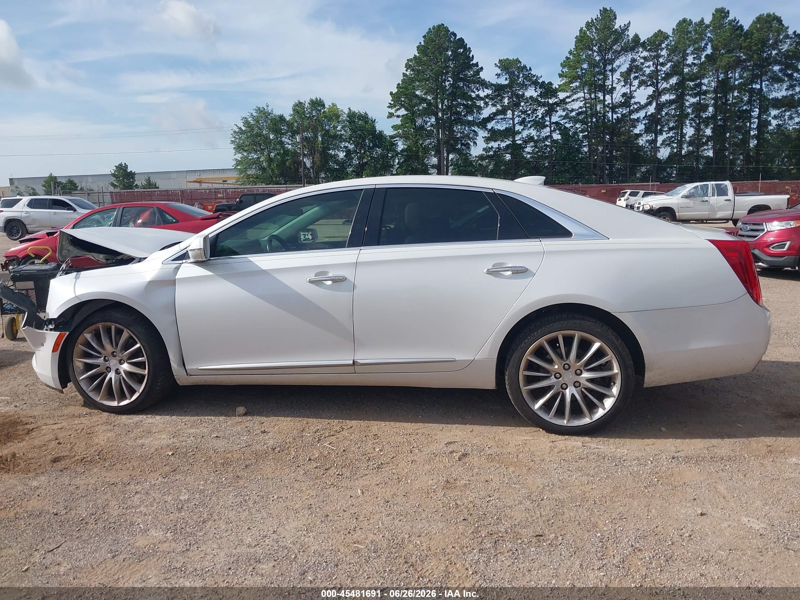 2016 CADILLAC XTS PLATINUM