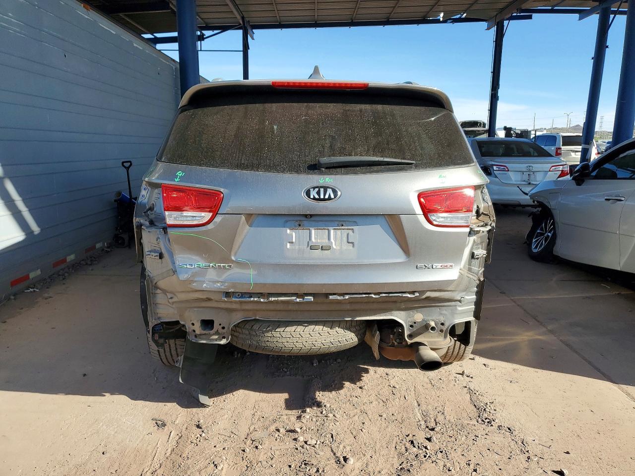 2016 KIA SORENTO EX