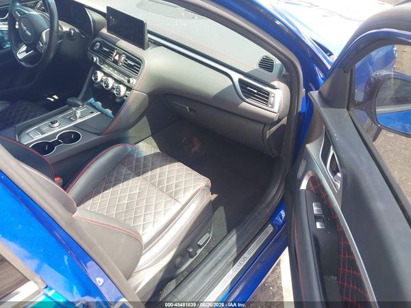 2022 GENESIS G70 3.3T RWD