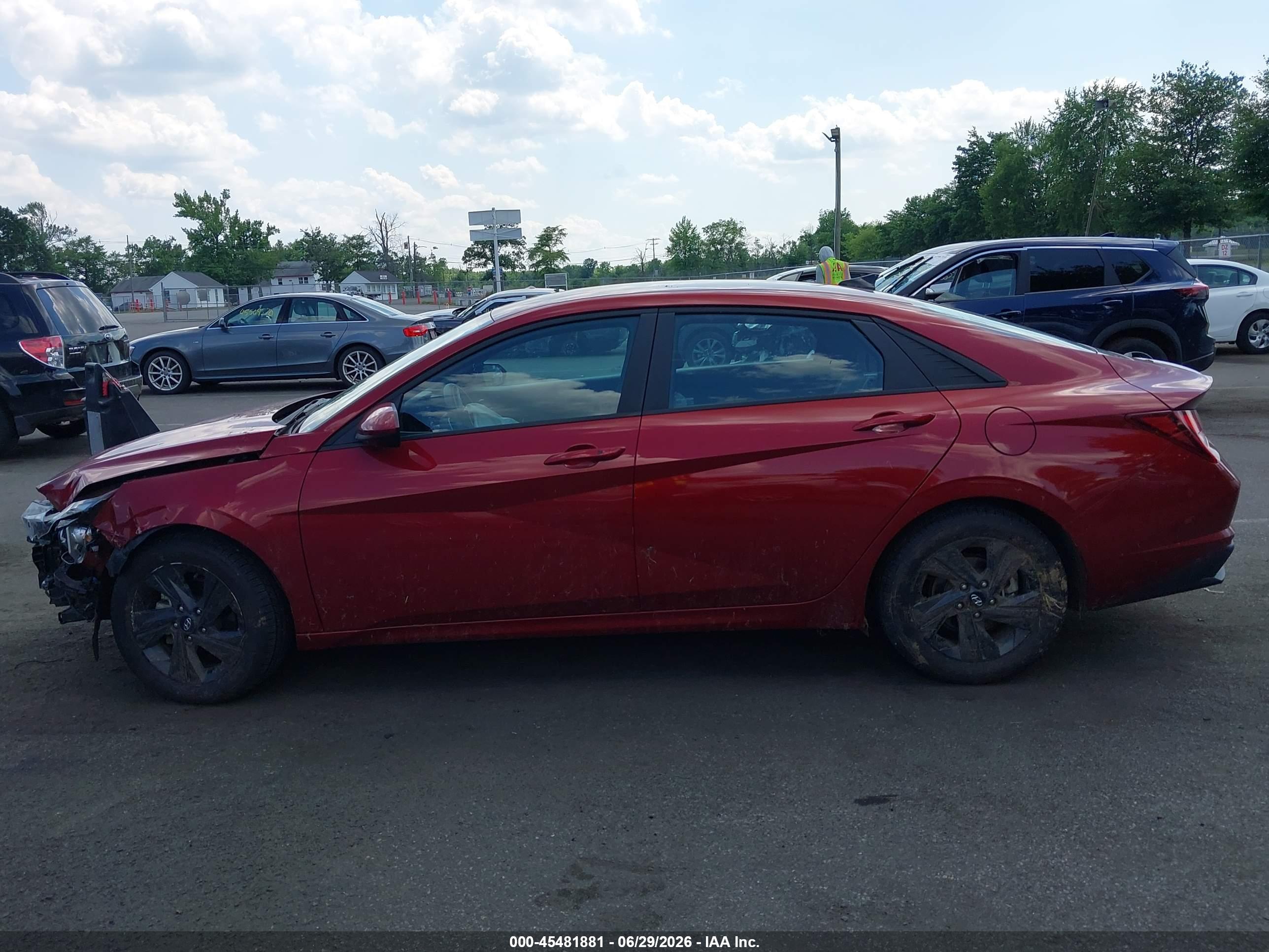 2023 HYUNDAI ELANTRA SEL