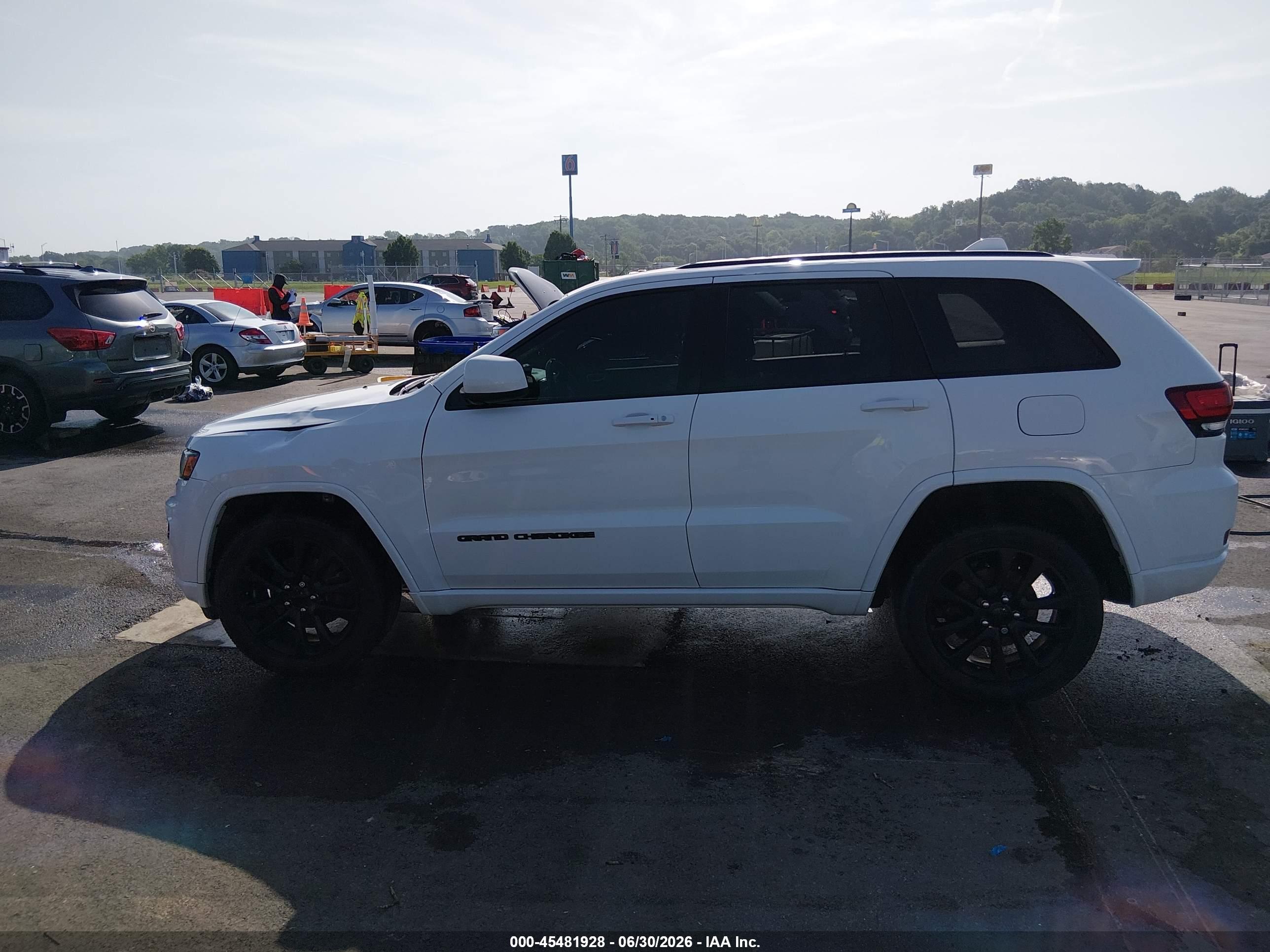 2020 JEEP GRAND CHEROKEE ALTITUDE 4X4