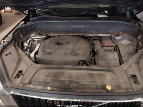 2017 VOLVO XC90 T6 MOMENTUM