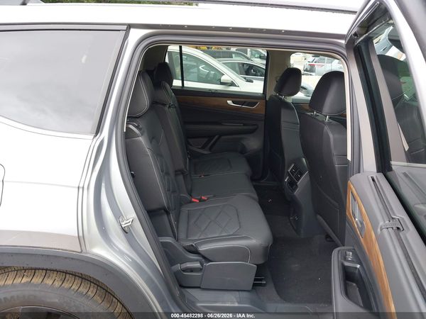 2025 VOLKSWAGEN ATLAS 2.0T SE W/TECHNOLOGY — I8