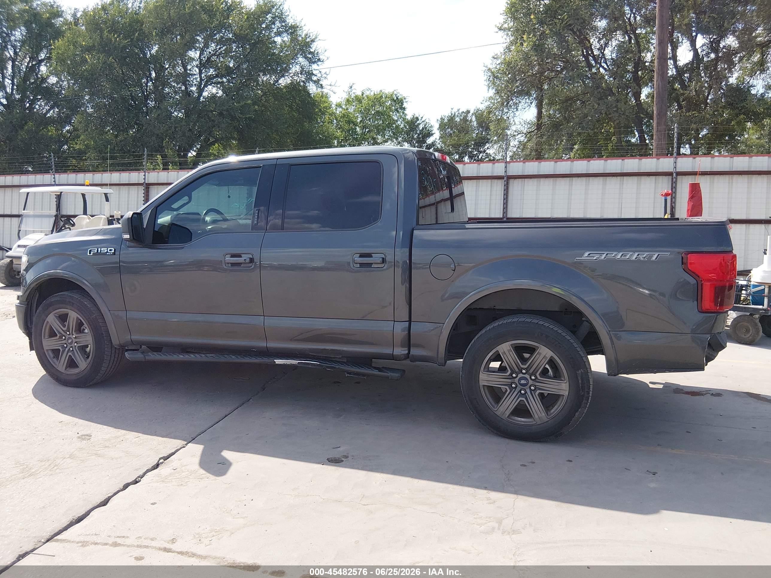 2020 FORD F-150 XLT