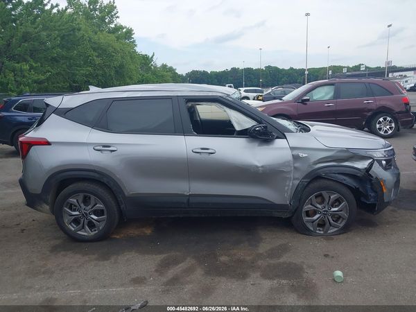 2024 KIA SELTOS LX