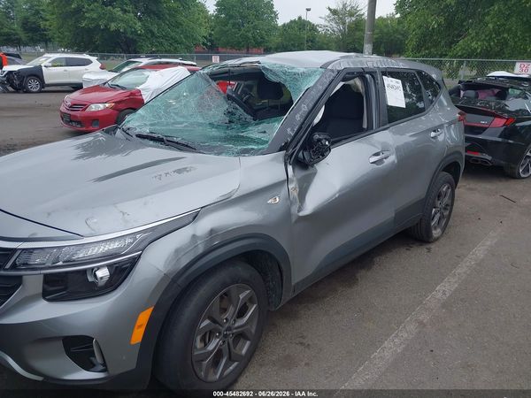 2024 KIA SELTOS LX