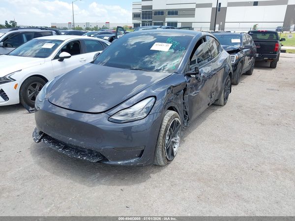 2024 TESLA MODEL Y