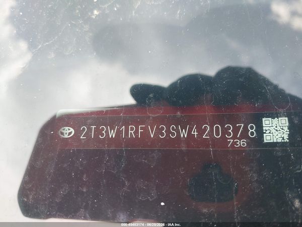 2025 TOYOTA RAV4 XLE
