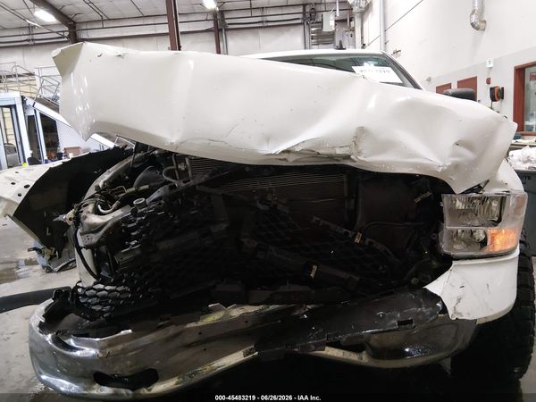 2022 RAM 1500 CLASSIC TRADESMAN  4X2 5'7 BOX