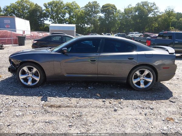 2014 DODGE CHARGER SE