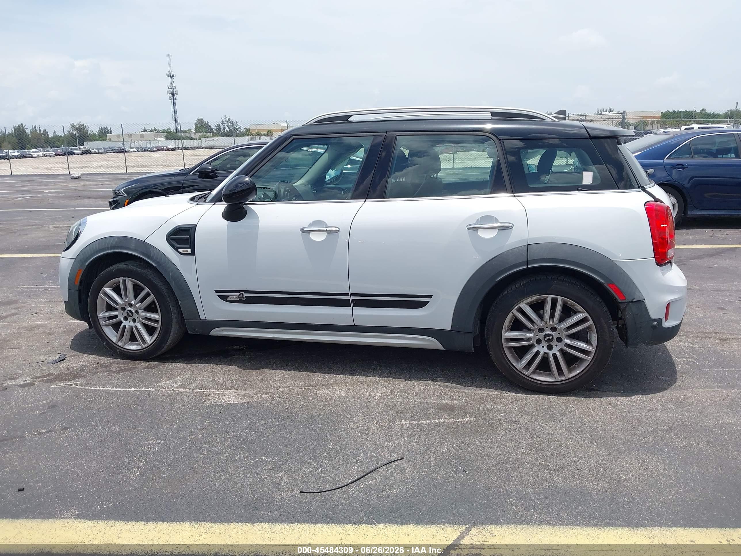 2019 MINI COUNTRYMAN COOPER