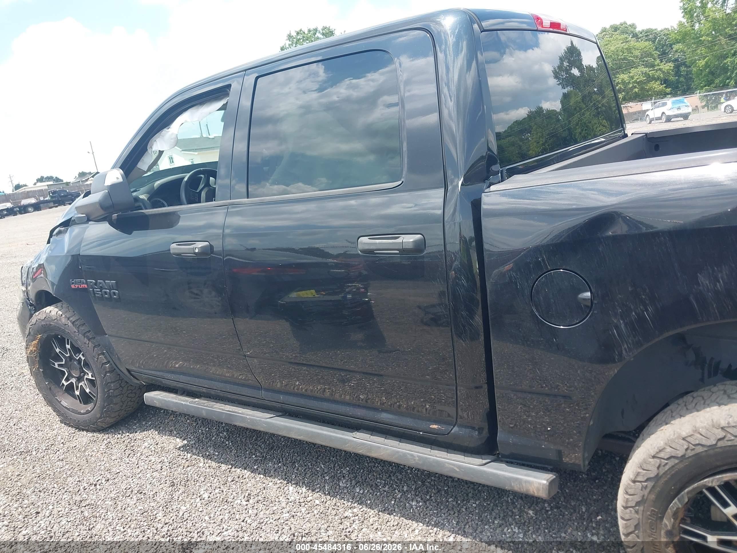 2016 RAM 1500 EXPRESS