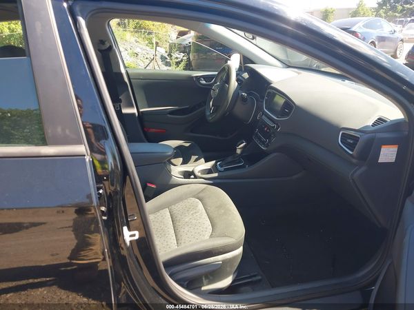 2018 HYUNDAI IONIQ HYBRID BLUE