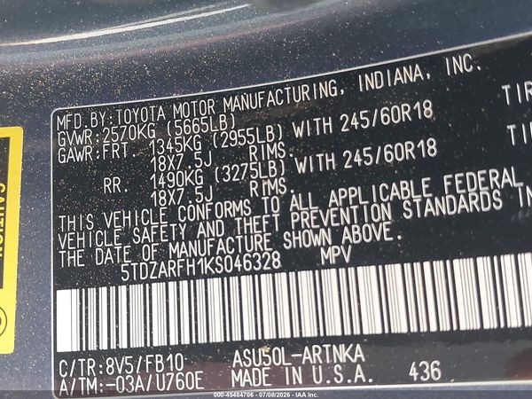 2019 TOYOTA HIGHLANDER LE