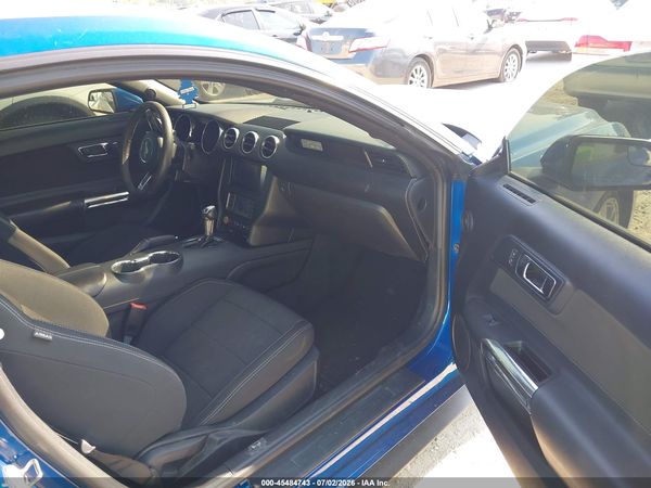 2017 FORD MUSTANG V6