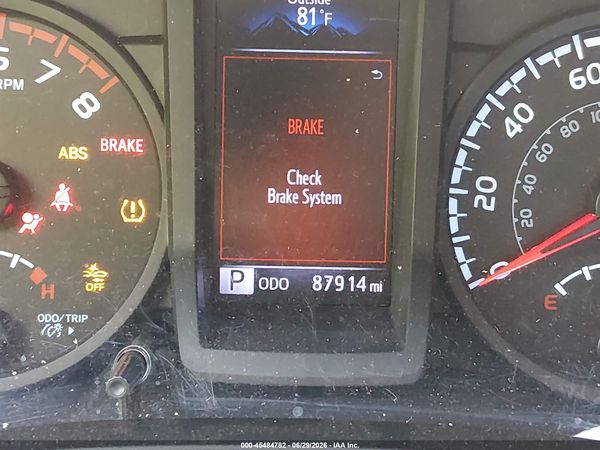 2018 TOYOTA TACOMA SR
