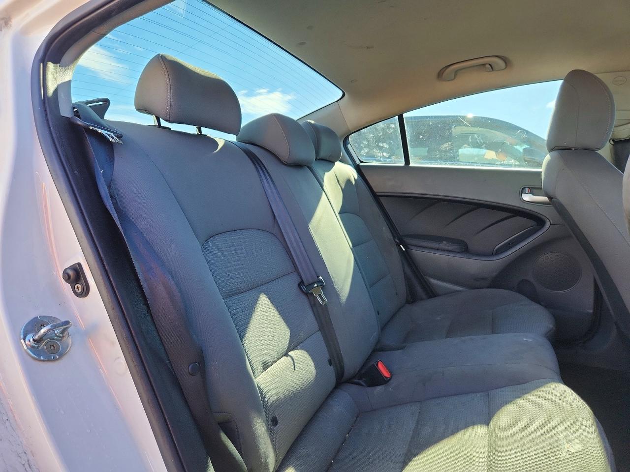 2017 KIA FORTE LX Base