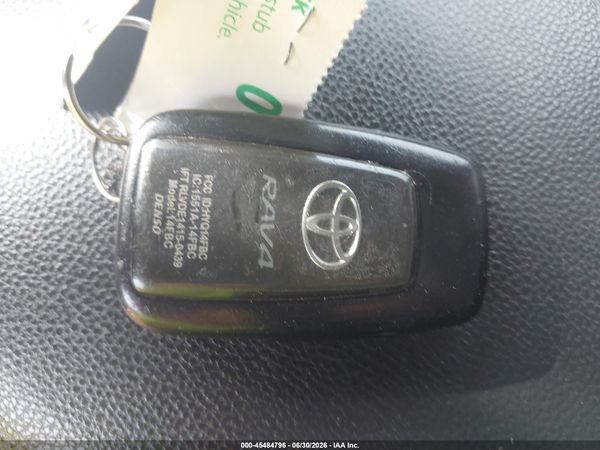 2019 TOYOTA RAV4 XLE