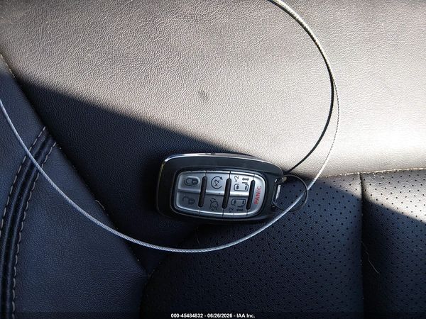 2025 CHRYSLER PACIFICA SELECT — I11