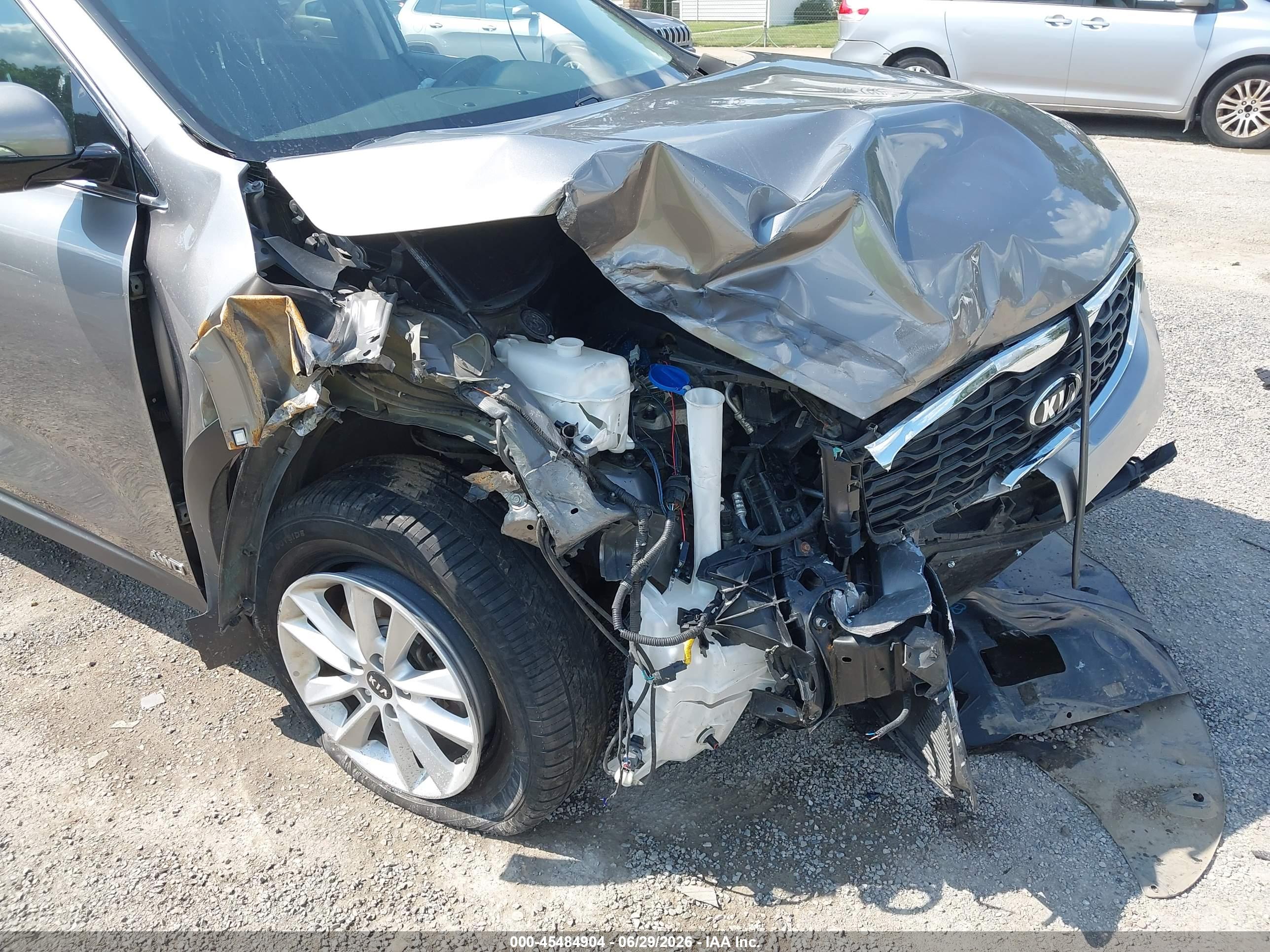 2019 KIA SORENTO 2.4L LX