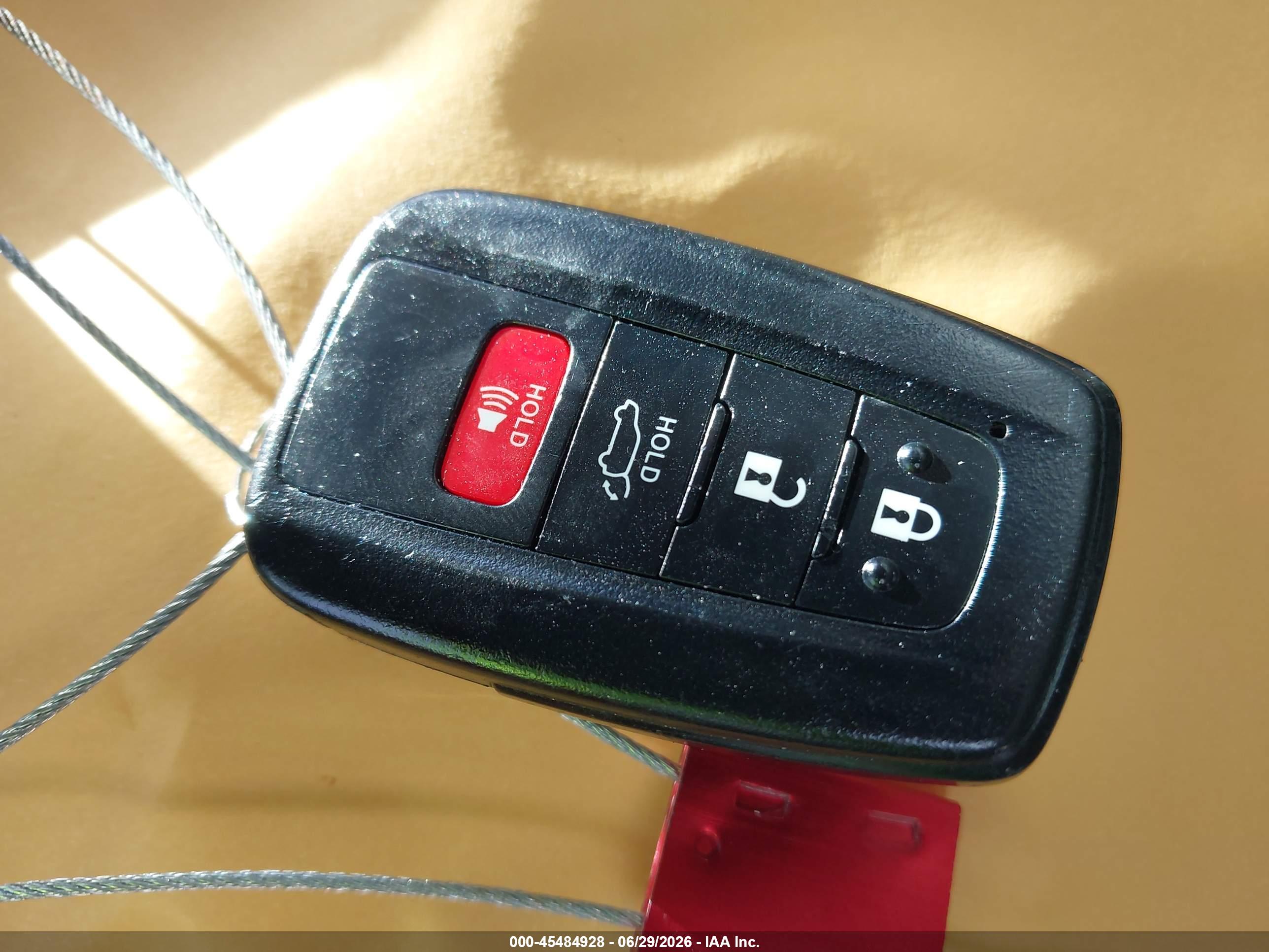 2020 TOYOTA HIGHLANDER LIMITED