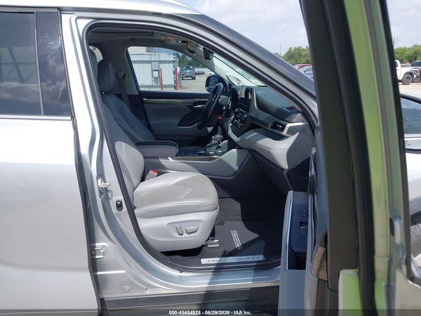 2020 TOYOTA HIGHLANDER LIMITED